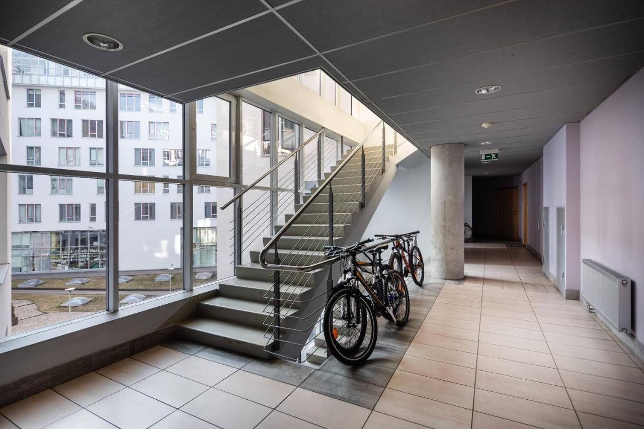 Riga Riverside Spacious One Bedroom Apartment Luaran gambar