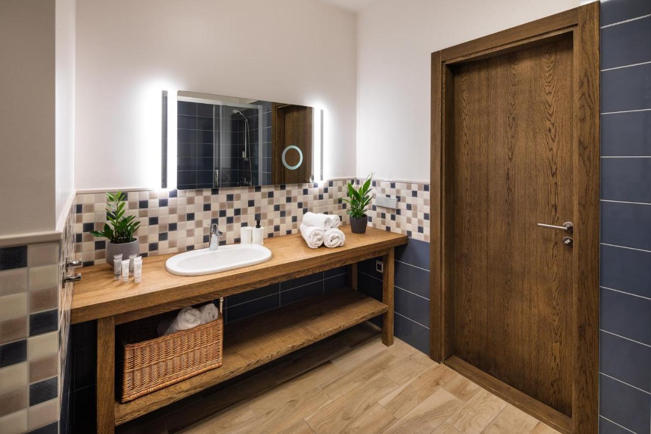 Riga Riverside Spacious One Bedroom Apartment Luaran gambar
